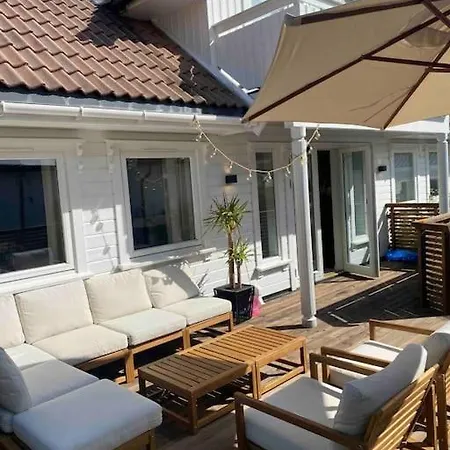 Вилла Family With Huge Terrace, Close To The Ocean *